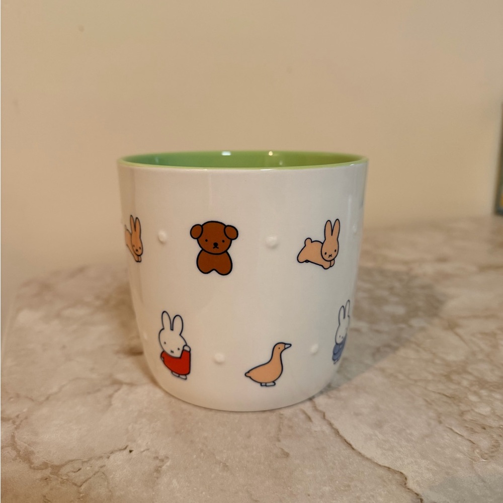 Miffy Mug with Green Interior and Cute Characters - Picture 3 of 5